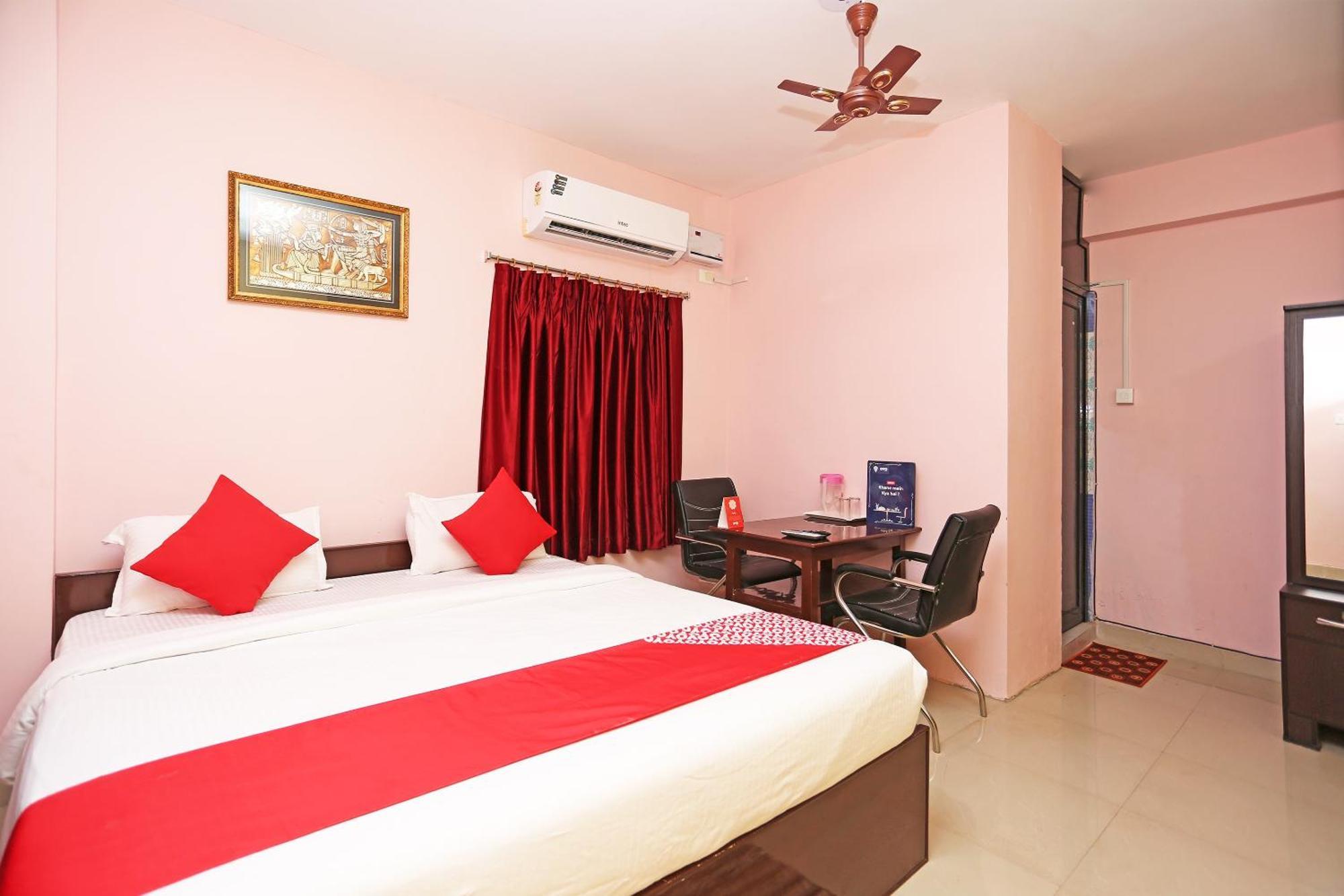 Hotel Grand Paradise Bhuvanesvar Kültér fotó