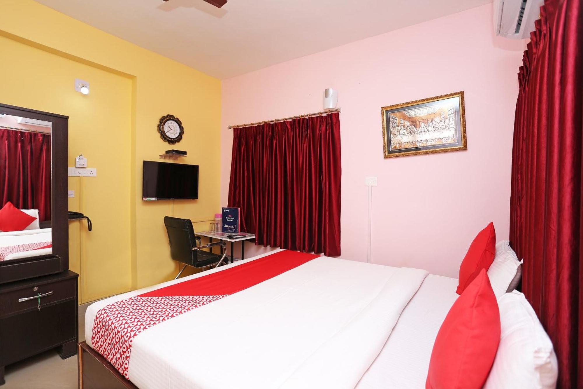 Hotel Grand Paradise Bhuvanesvar Kültér fotó